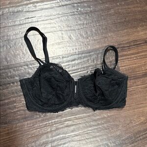 Auden Black Lace Underwire Bra with Adjustable Straps